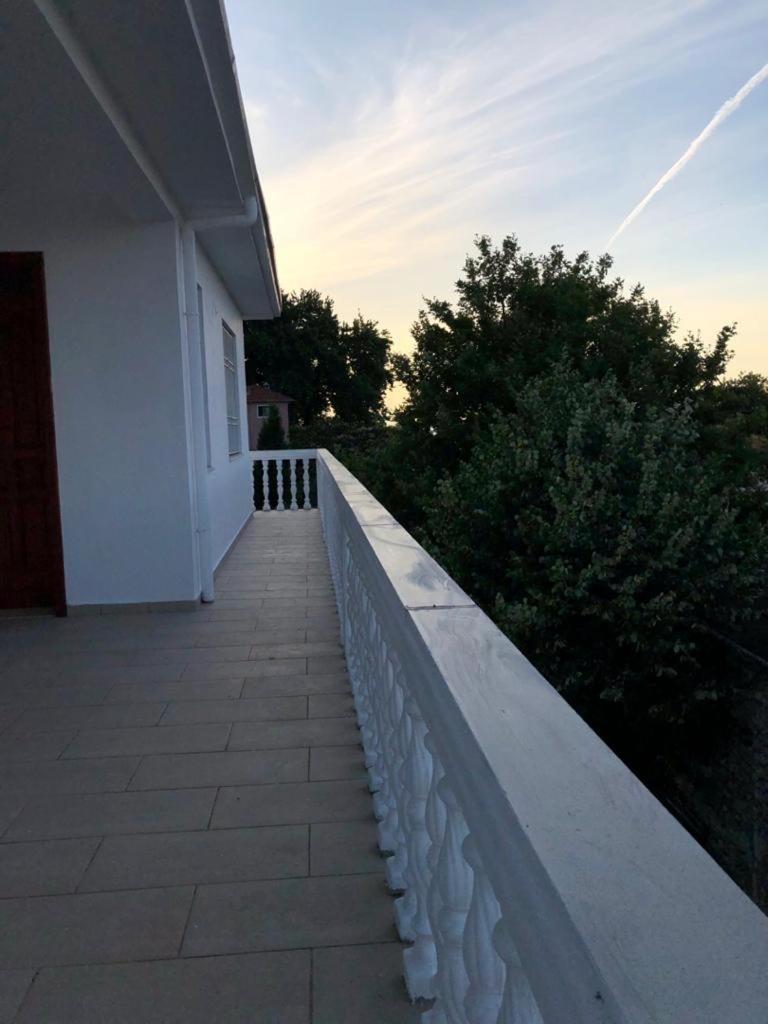 Široka Hotel Shkodra Lake المظهر الخارجي الصورة